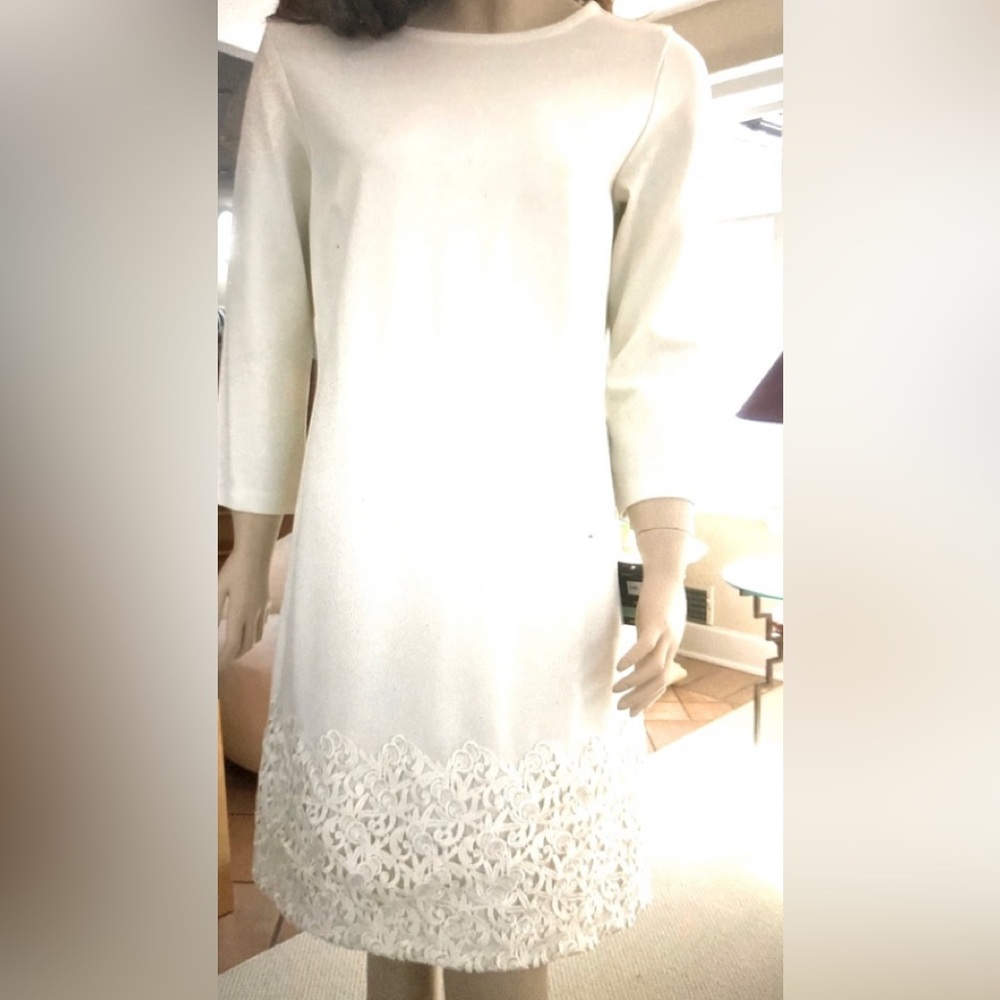 NWT Taylor Boatneck Dress Winter White Lace Hem 6